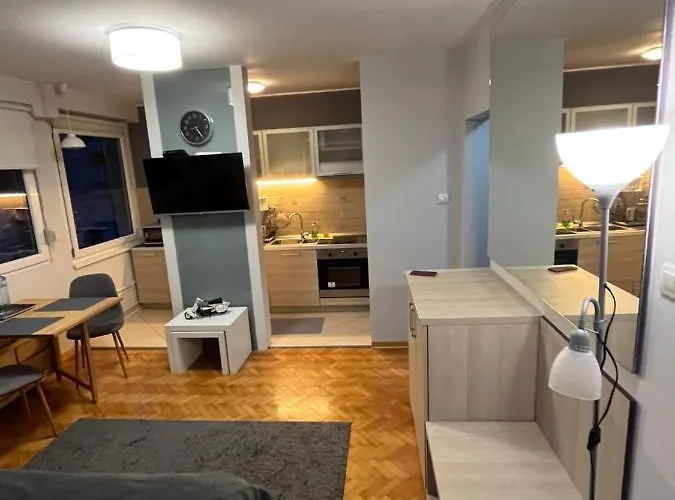 Leo Central Apartment